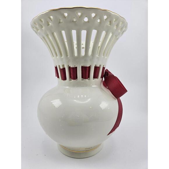 ​Formalities Baum Bros Pierced Lattice Rose Bouquet Vase 7.75 In Cottage Nursery - Picture 4 of 9